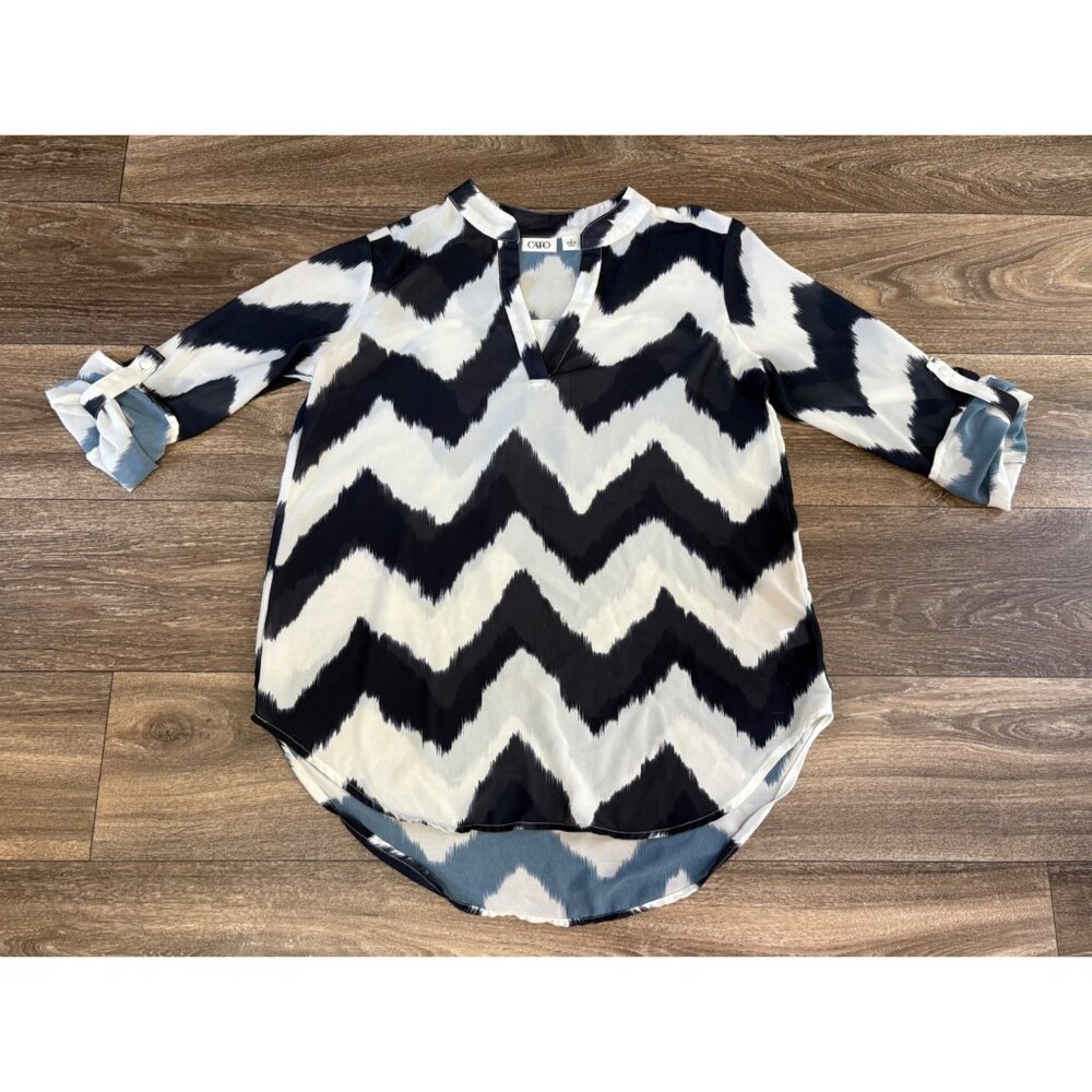 CATO WOMENS BLOUSE TUNIC TOP CHEVRON STRIPES ROLL UP SLEEVE SZ S WHITE-BLUE